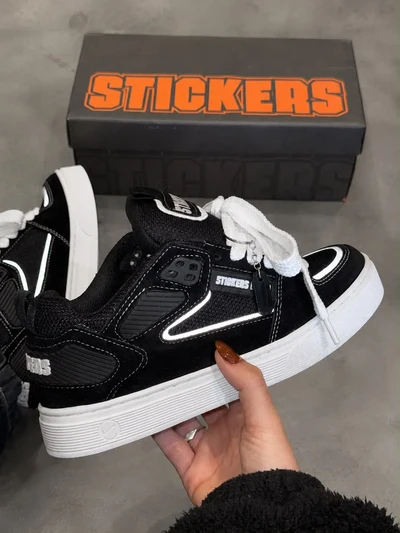 Tenis Stickers Cali Black White